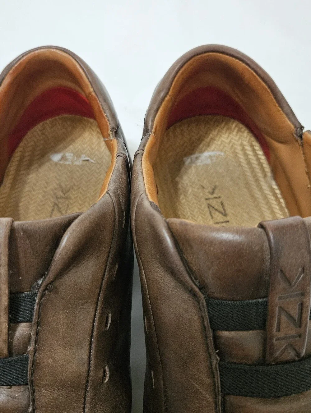 Men’s 10.5W Kizik New York Fast Slip On Brown Leather Shoes Casual Shoes *Read*